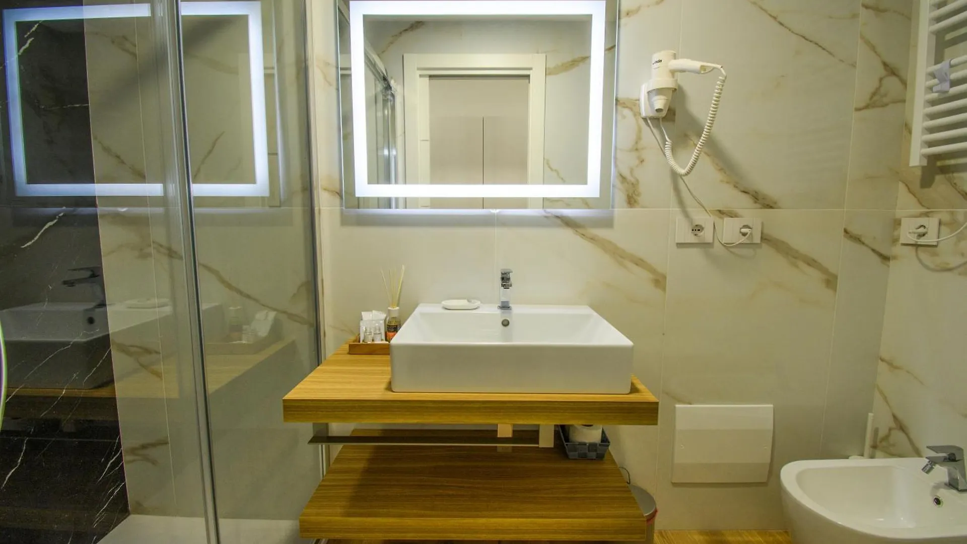 Guest house Harbor Rooms - Cala Gonone Italy