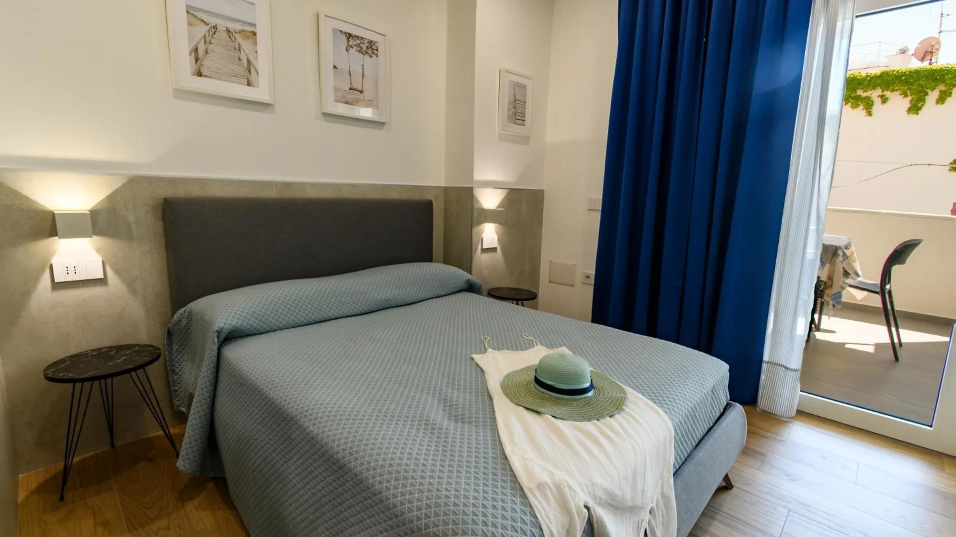 Guest house Harbor Rooms - Cala Gonone
