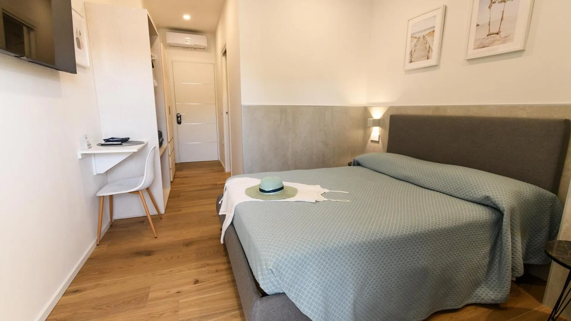 Guest house Harbor Rooms - Cala Gonone